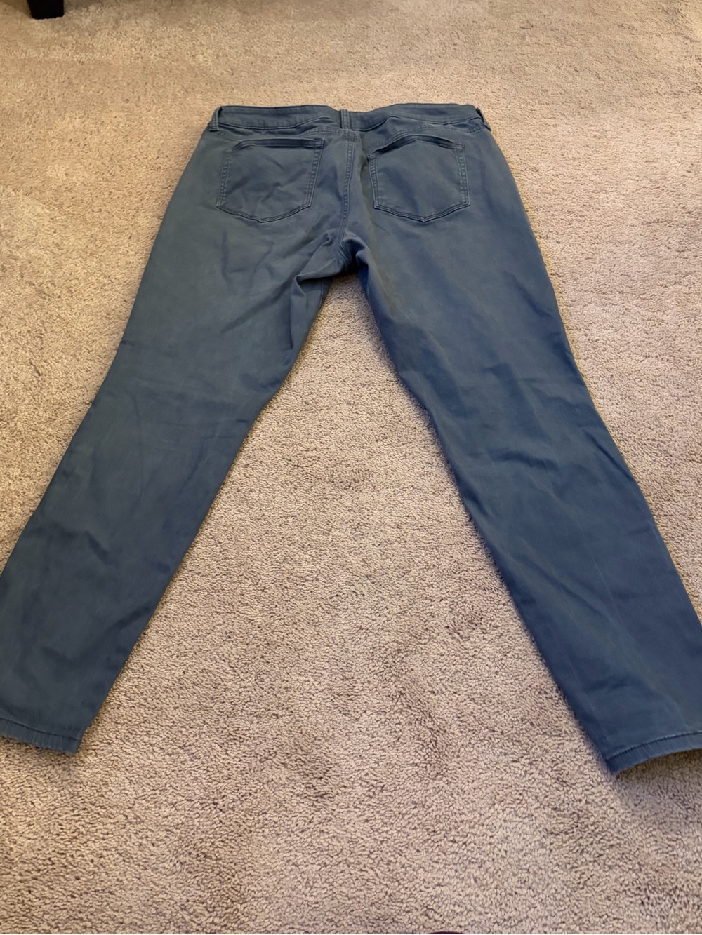 Women's Straight-Leg Jeans in Charcoal Gray - Picture 2 of 3